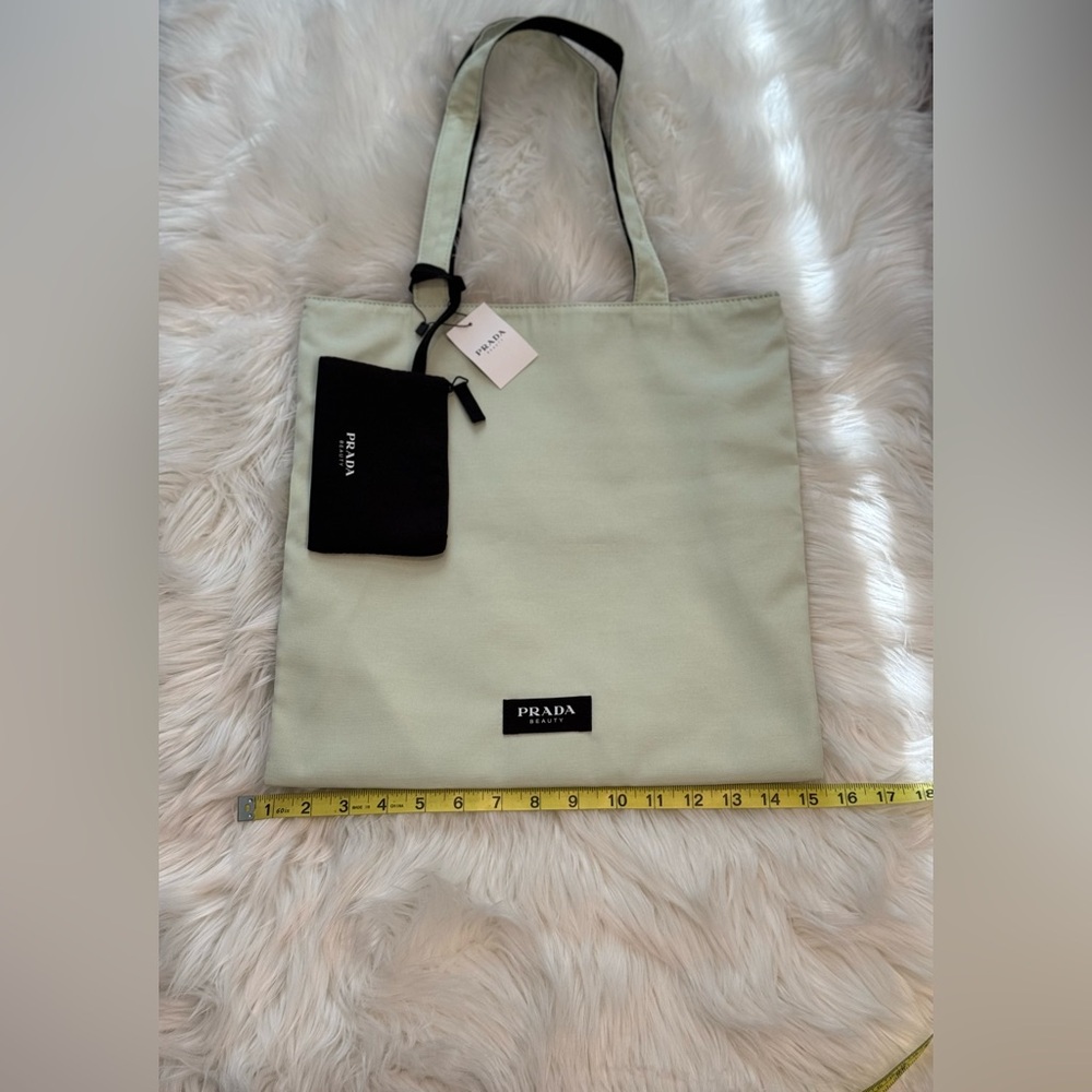 New Arrivals! Prada Mint Green Tote Bag with Wallet - Picture 6 of 8